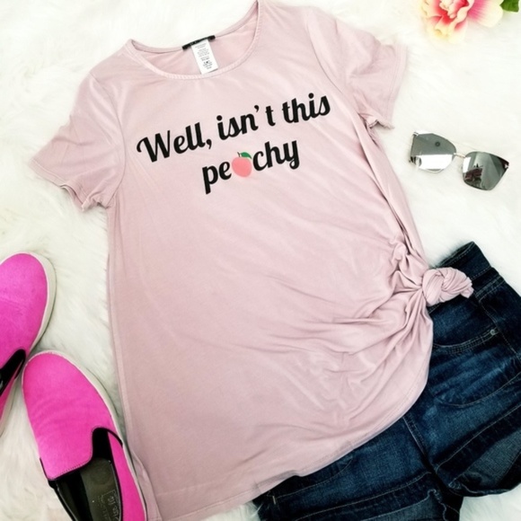 CASUAL DOLLZ Graphic Tee - Picture 1 of 2